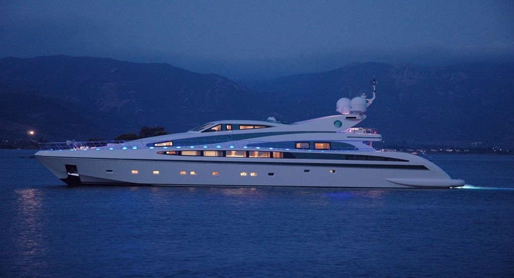 ALFA XII Yacht Charter Details, ISA Yachts | CHARTERWORLD Luxury ...